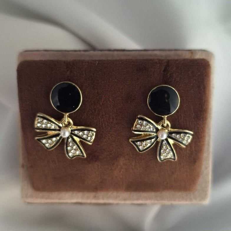 Trendy & Stylish Earrings: Elevate Your Look with Modern Designs