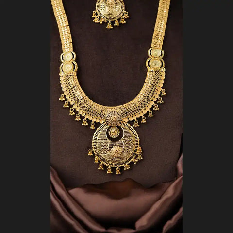 Antique Gold-Plated Temple Jewellery Set for Brides – Traditional South Indian Look