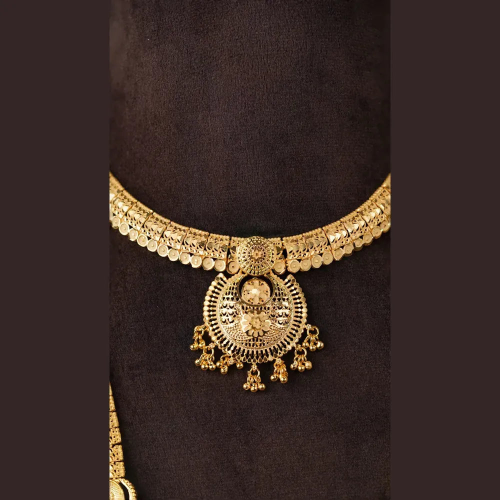 Antique Gold-Plated Temple Jewellery Set for Brides – Traditional South Indian Look