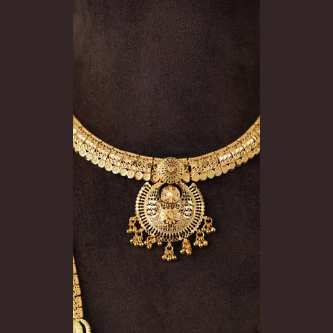 Antique Gold-Plated Temple Jewellery Set for Brides – Traditional South Indian Look