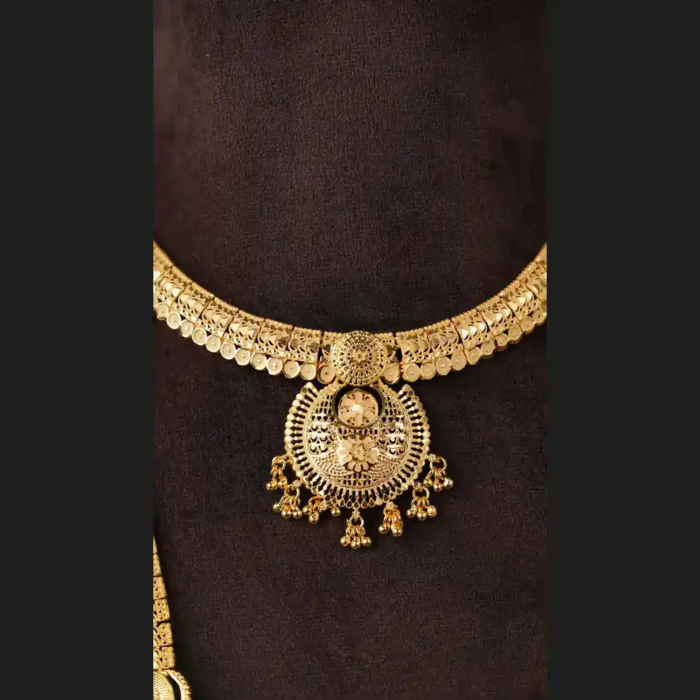 Antique Gold-Plated Temple Jewellery Set for Brides – Traditional South Indian Look