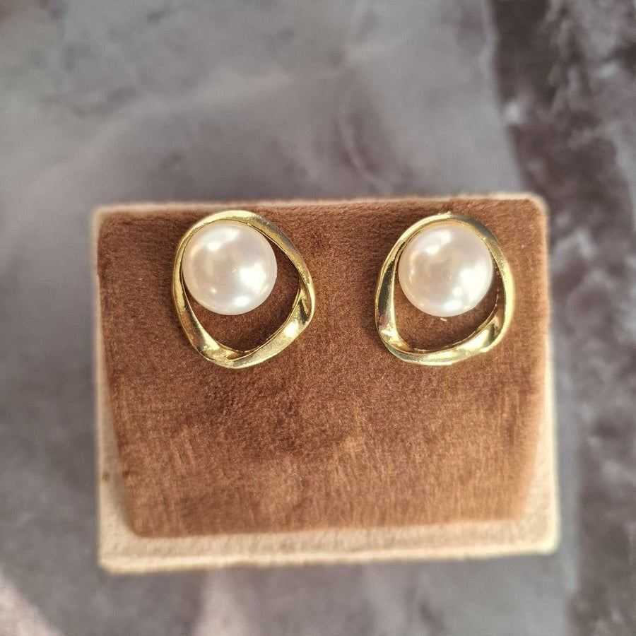 Anti-Tarnish Unique Design Pearl Earrings – Timeless Beauty