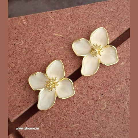 Elegant Anti-Tarnish Floral Design in Metallic Hues