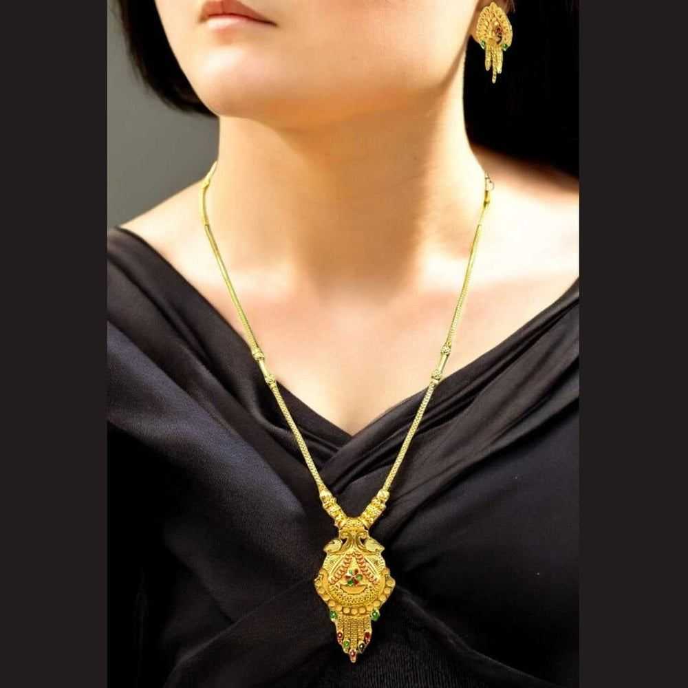 Elegant Gold-Plated Chain Pendants – Timeless Beauty for Every Occasion