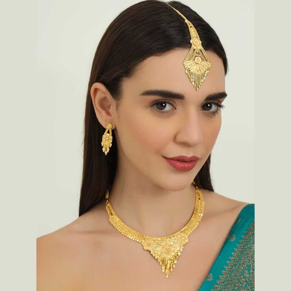 Radiant 22K Gold-Plated Necklace with Maang Tikka Set