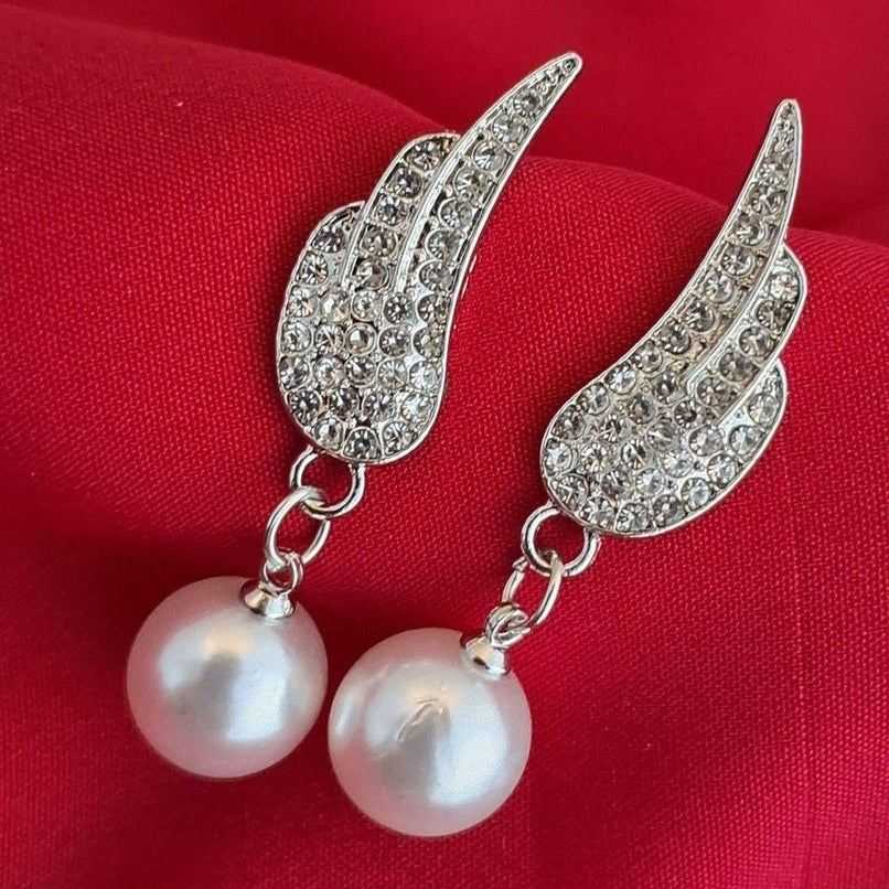 Trendy & Stylish Earrings: Elevate Your Look with Modern Designs