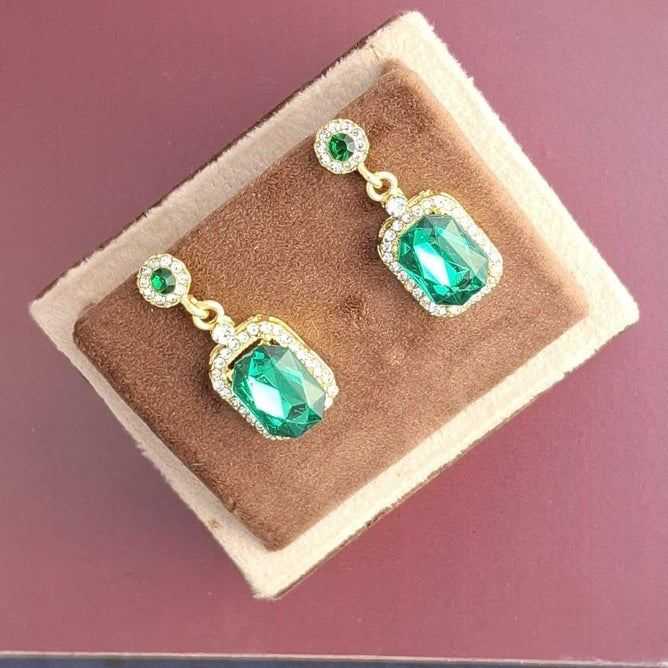 Trendy & Stylish Earrings: Elevate Your Look with Modern Designs