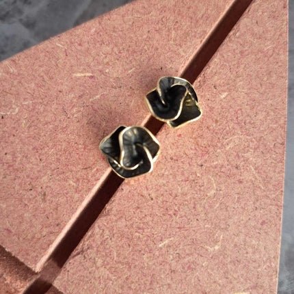 Trendy & Stylish Earrings: Elevate Your Look with Modern Designs