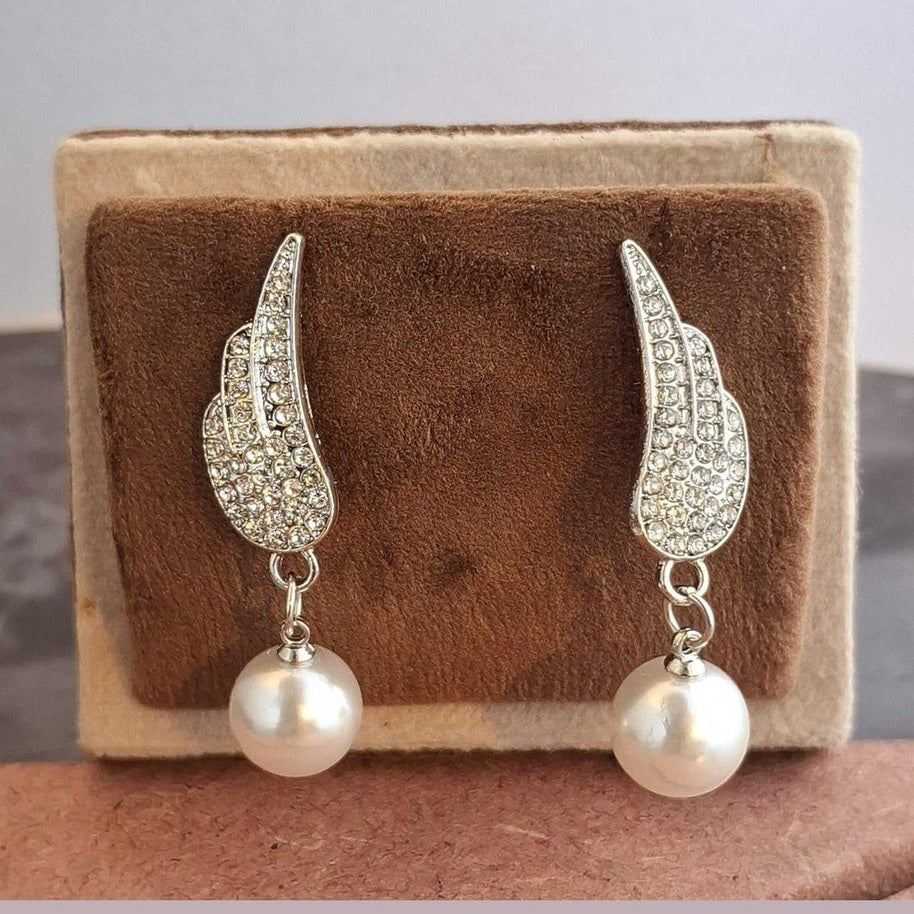 Trendy & Stylish Earrings: Elevate Your Look with Modern Designs