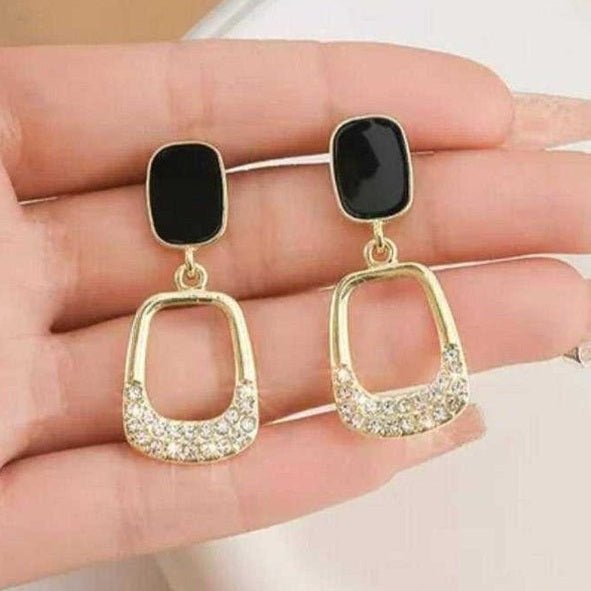 Trendy & Stylish Earrings: Elevate Your Look with Modern Designs