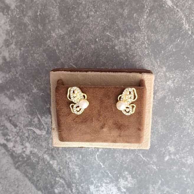 Trendy & Stylish Earrings: Elevate Your Look with Modern Designs