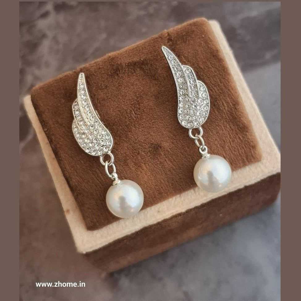 Trendy & Stylish Earrings: Elevate Your Look with Modern Designs