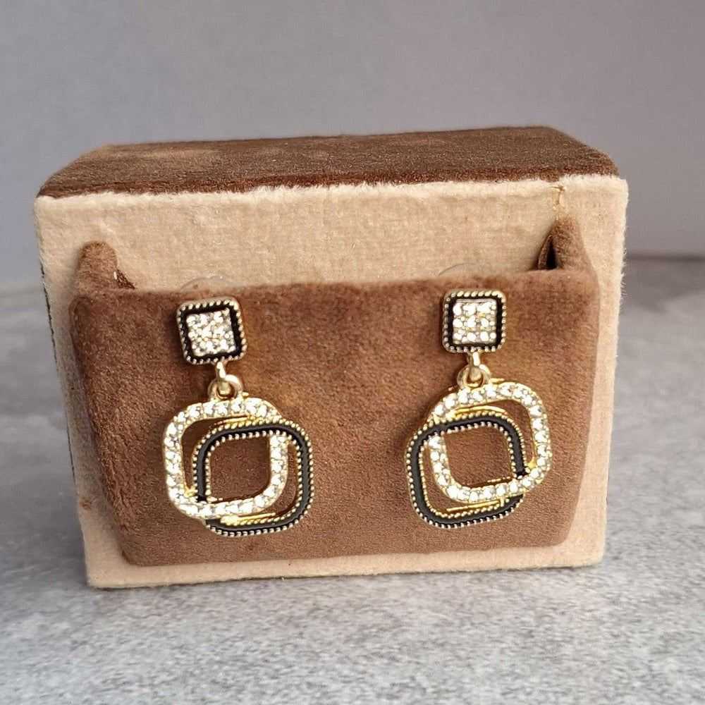 Trendy & Stylish Earrings: Elevate Your Look with Modern Designs