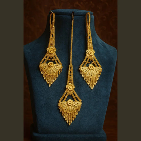 Elegant 22K Gold-Plated Earrings with Matching Maang Tikka – Real Gold Look