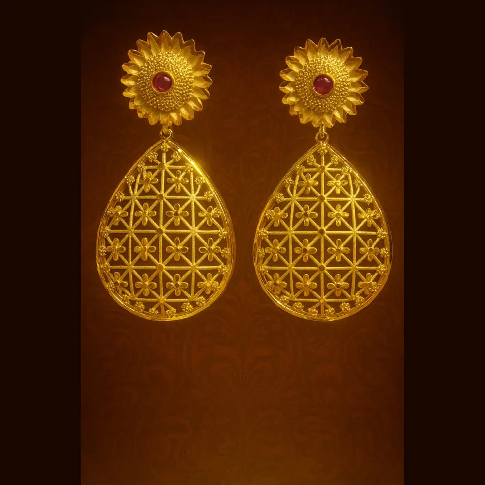 Floral Gold-Plated Bridal Choker Set with Drop Pendant & Teardrop Earrings