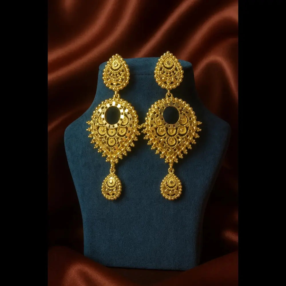 Product image of Royal Radiance One Gram Gold Short Necklace Set – image 4