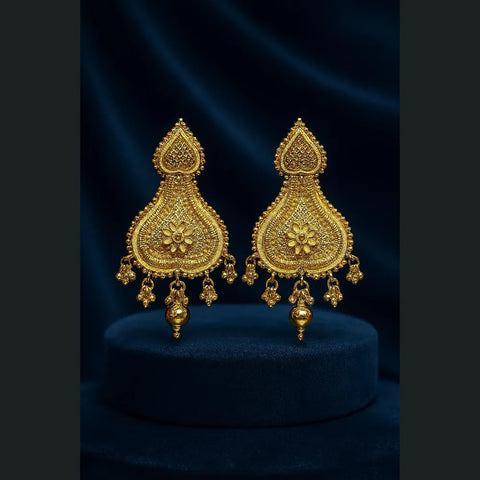 Bridal Gold Choker Necklace – Traditional Temple Jewelry Design 2025