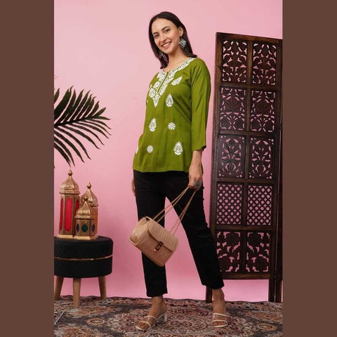💚 Enchanting Chikan Short Kurti