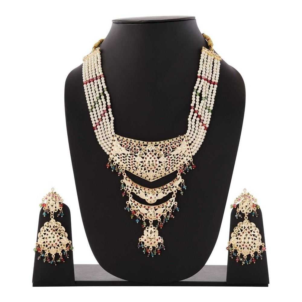 Eternal Glow: Gold-Inspired Elegance Necklace