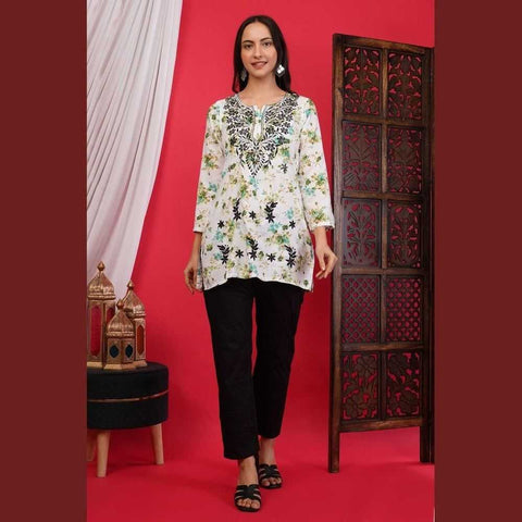 🌸 Floral Print Chikan Short Kurti