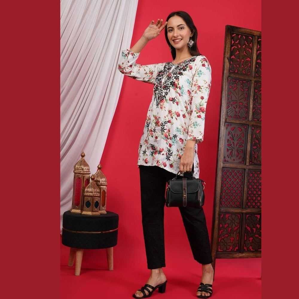 🌸 Floral Print Chikan Short Kurti