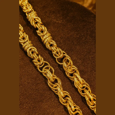 Men’s Gold Plated 20-Inch Chain with Stylish Dual Horn Pendant
