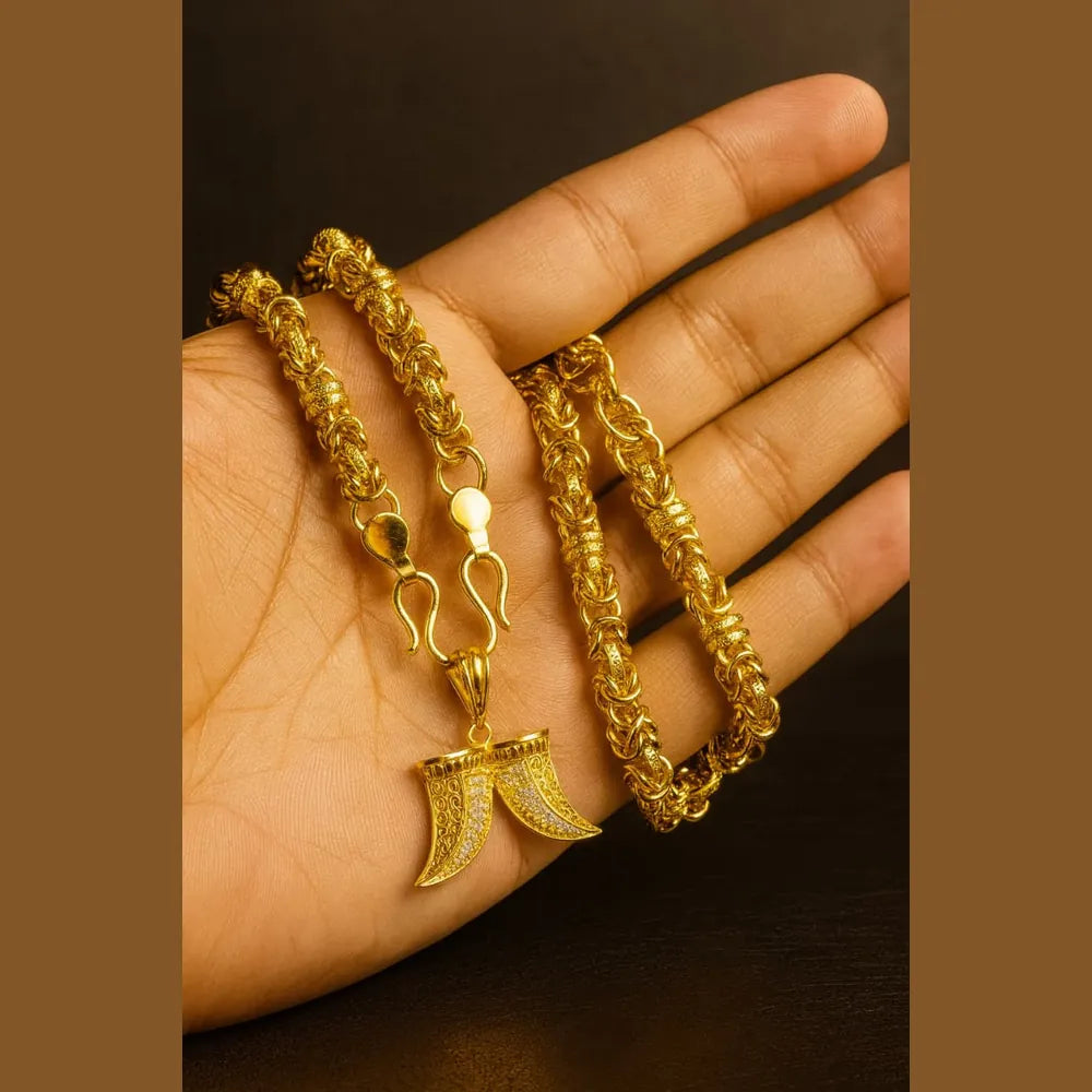 Men’s Gold Plated 20-Inch Chain with Stylish Dual Horn Pendant