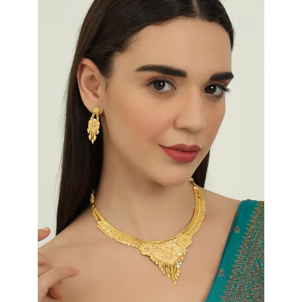 Radiant 22K Gold-Plated Necklace – A Timeless Elegance