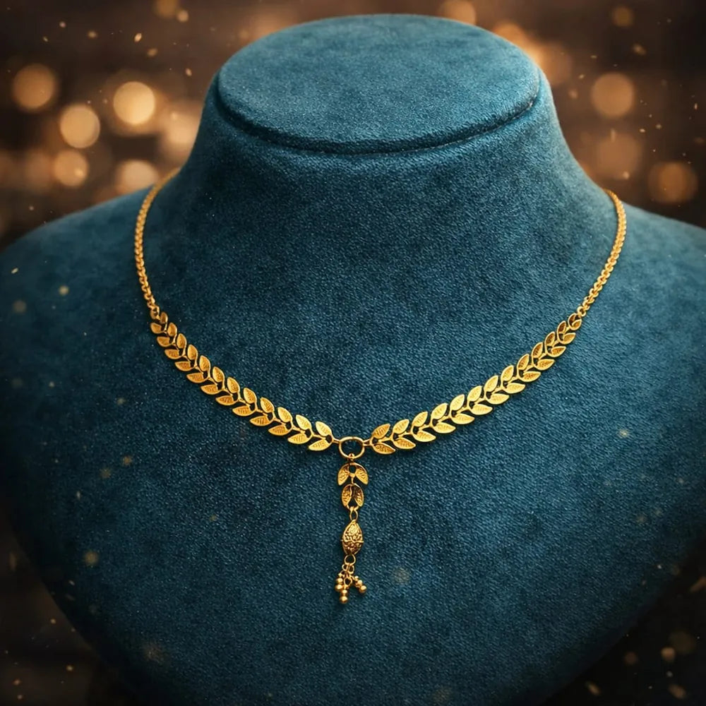 Elegant Leaf Design Short Gold Plated Neck Chain for Women (18 Inch)