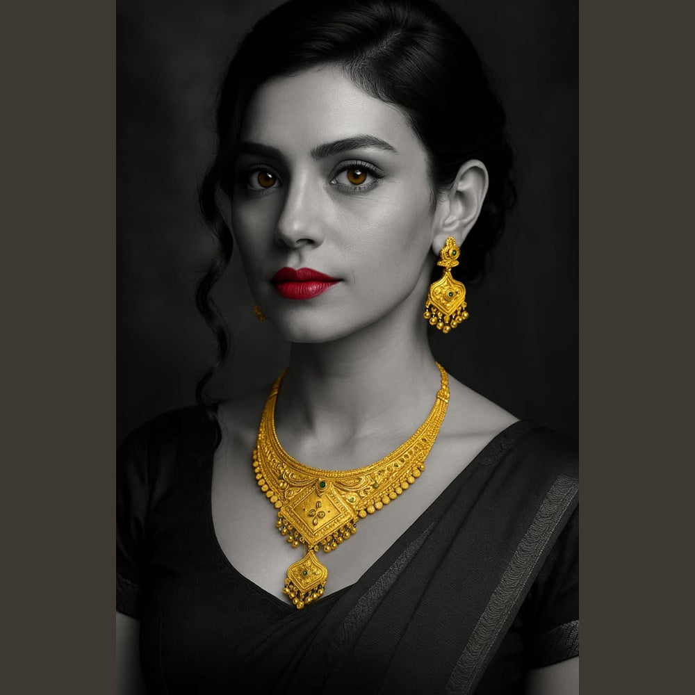 ZHOME Model wearing OneGram Gold Necklace Set – RealGold handmade jewellery look